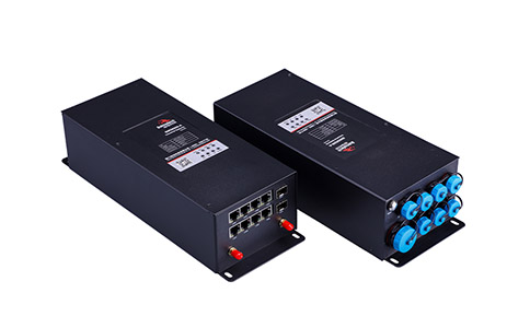 BMG8200網(wǎng)關(guān)，是佰馬科技專為智慧路燈桿、智能燈桿、5G路燈桿、多功能桿等場(chǎng)景應(yīng)用而研發(fā)的智能網(wǎng)關(guān)，配置7路LAN口、1路WAN口、4路POE供電、2路千兆光口等，具有強(qiáng)大的供電能力、設(shè)備接入能力、通信協(xié)議轉(zhuǎn)換、運(yùn)算處理能力、聯(lián)動(dòng)控制能力。
