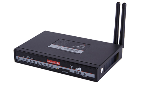 佰馬BMR400工業(yè)級4G路由器，是連鎖店分支機(jī)構(gòu)組網(wǎng)利器。集成4G//WiFi/有線等通信方式，支持?jǐn)z像頭、掃碼槍、電子大屏、收銀機(jī)等設(shè)備匯聚接入，方便集團(tuán)總部高效管控遍布全國的連鎖店。包括自助設(shè)備管理、收銀管理、視頻監(jiān)控、WIFI覆蓋、廣告屏內(nèi)容推送等。